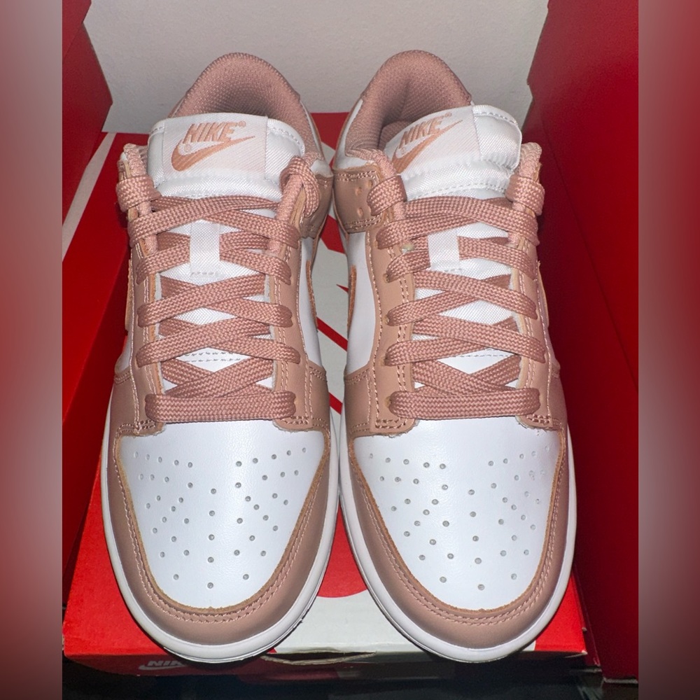 WOMEN NIKE DUNK LOW ROSE WHISPER 5w